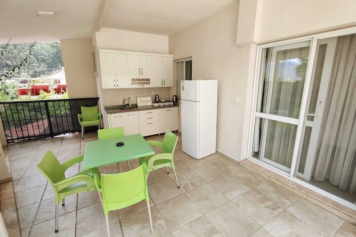 Terrace/Patio 38 of 107