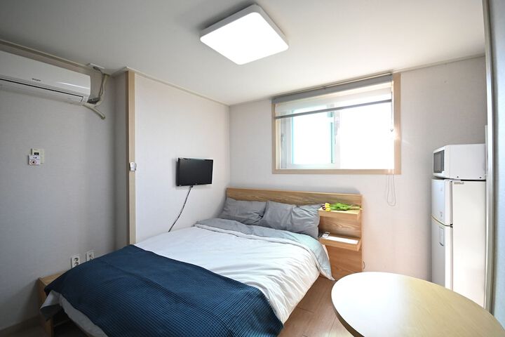Room 29 of 49