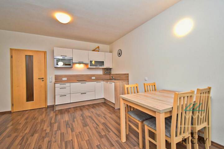 Room 55 of 194