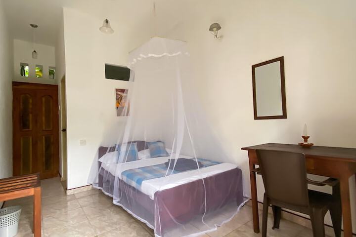 Room 7 of 38