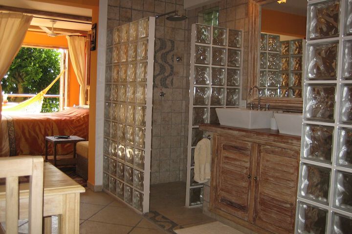 Room 5 of 58
