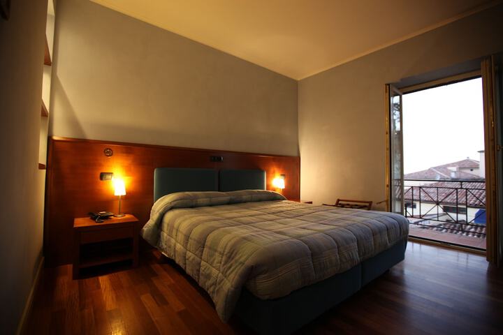 Room 43 of 89