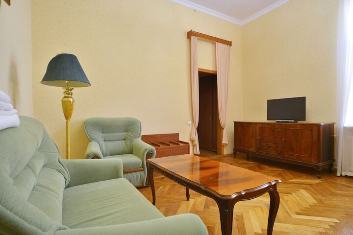 Room 29 of 40