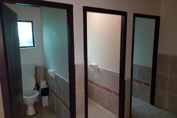 Room 5 of 18