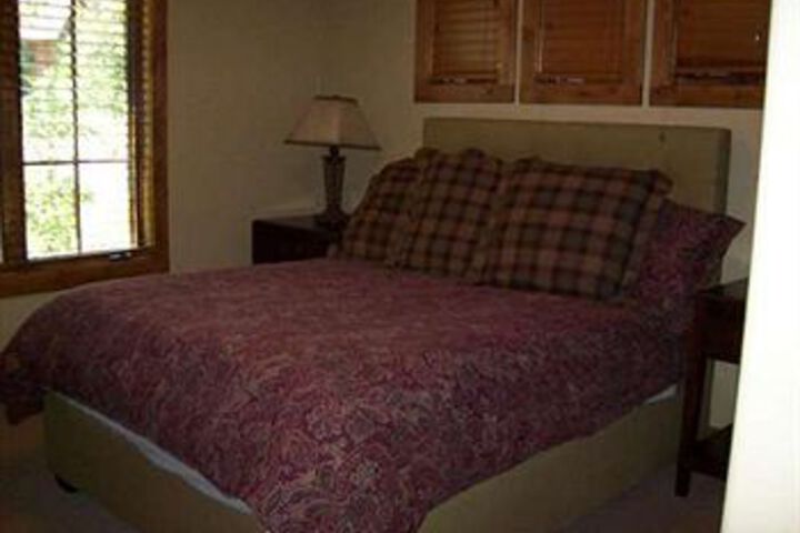 Room 9 of 49