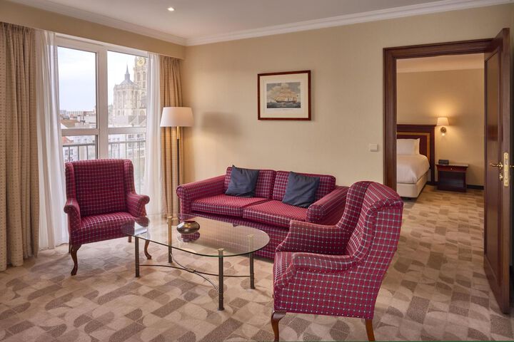 Room 56 of 122