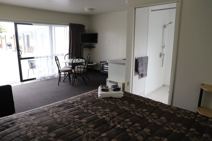 Room 15 of 57
