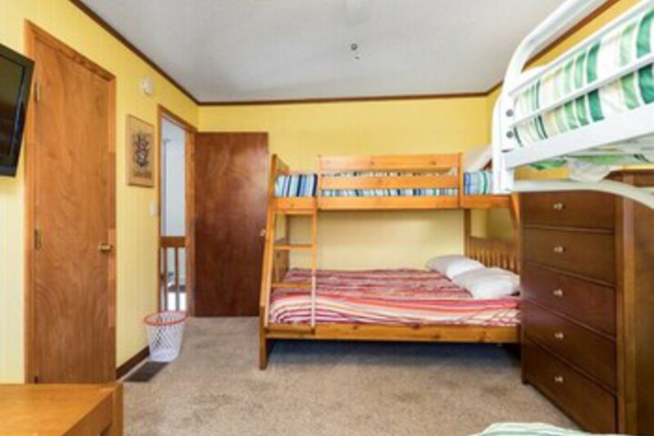 Room 29 of 32