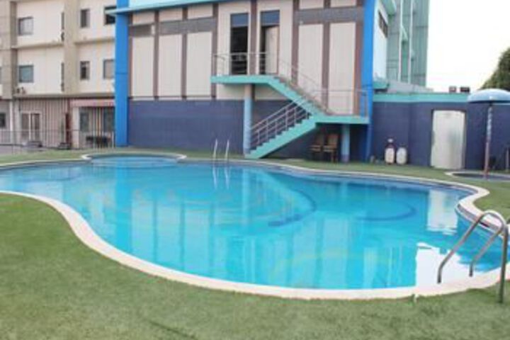 Pool 24 of 26