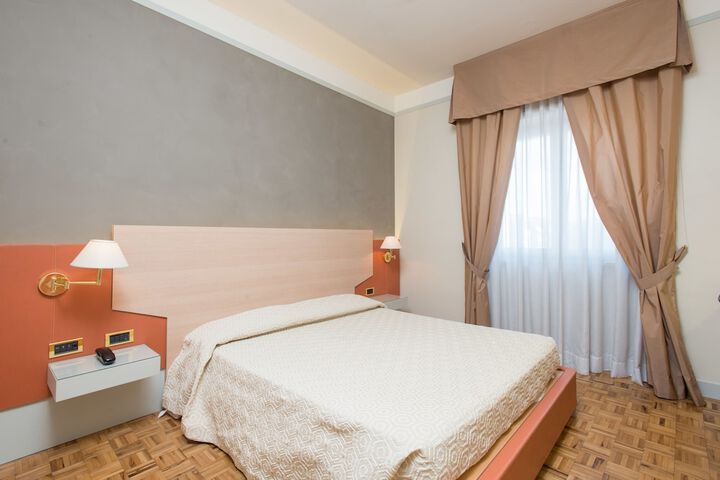 Room 16 of 47