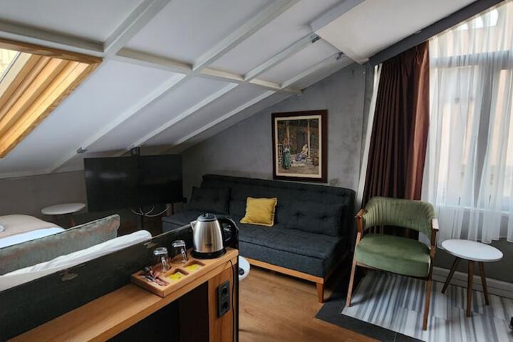 Room 29 of 63
