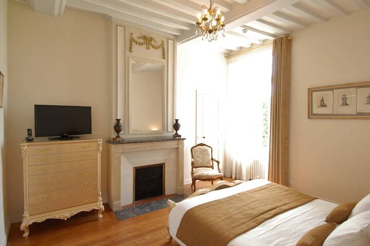 Room 14 of 75