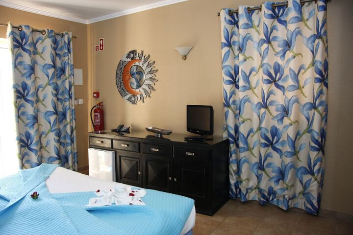 Room 5 of 41