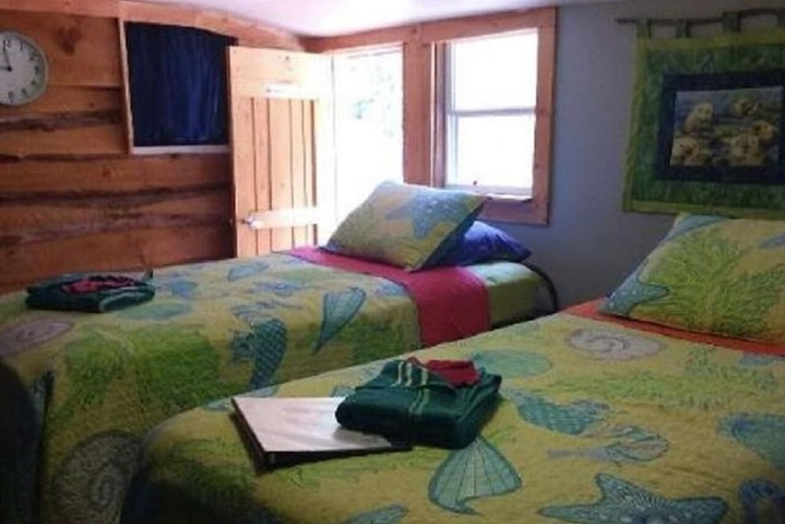 Room 4 of 97