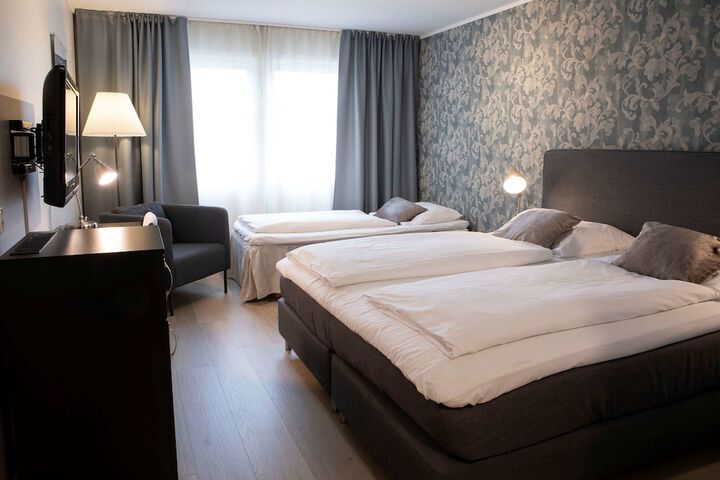 Room 16 of 72