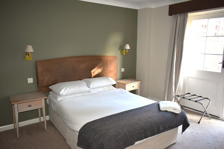 Room 7 of 57