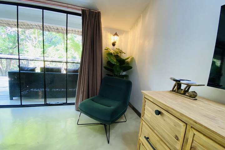 Room 2 of 24