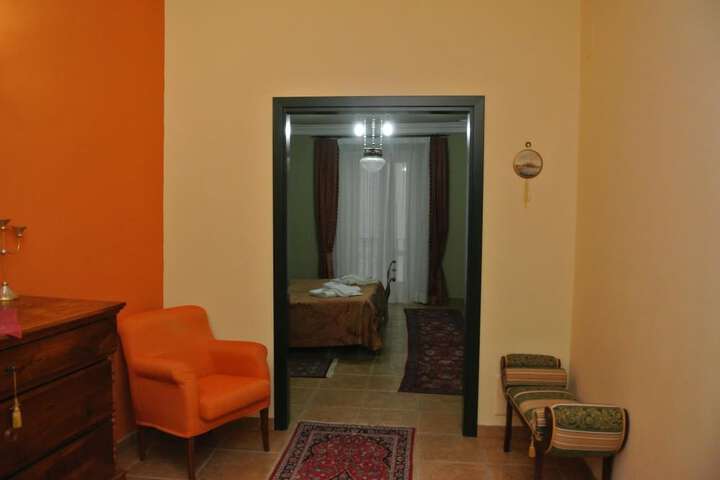 Room 22 of 45