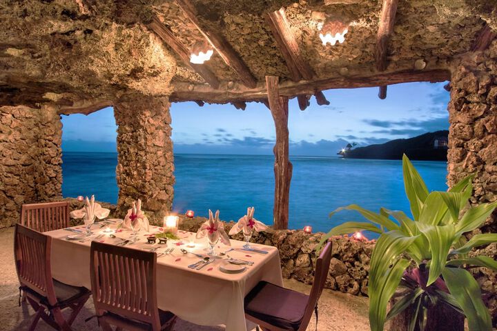 Dining 124 of 193