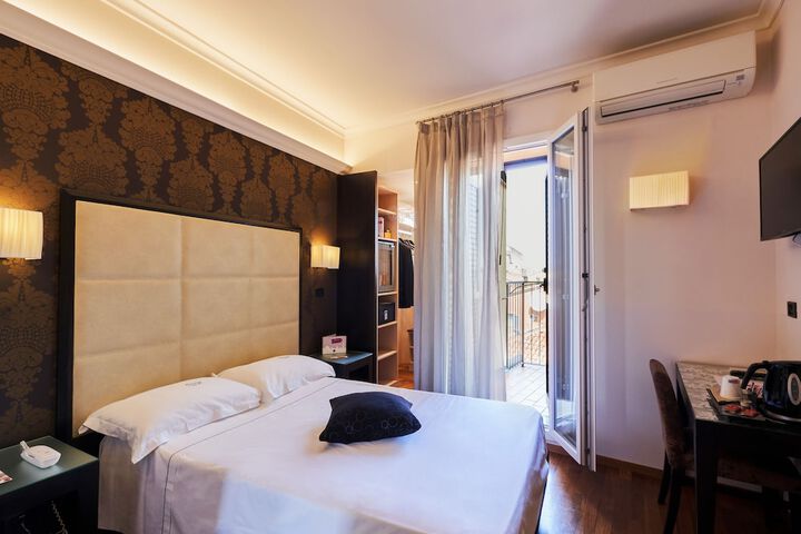 Room 44 of 139