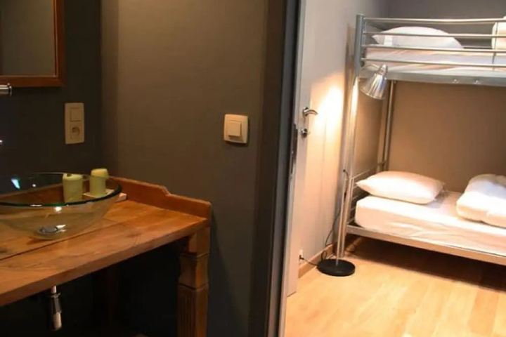 Room 3 of 22
