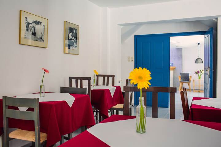 Dining Photos