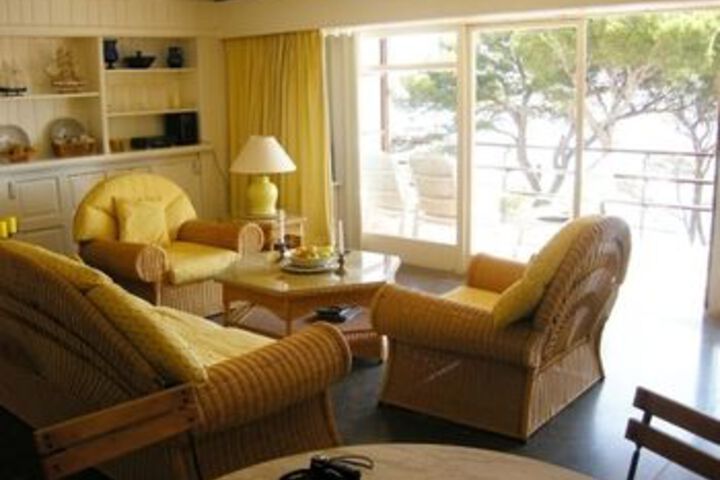 Room 16 of 27