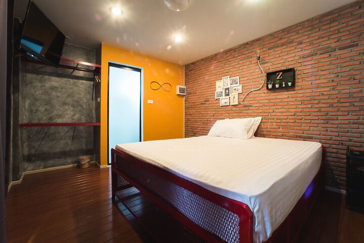 Room 59 of 122