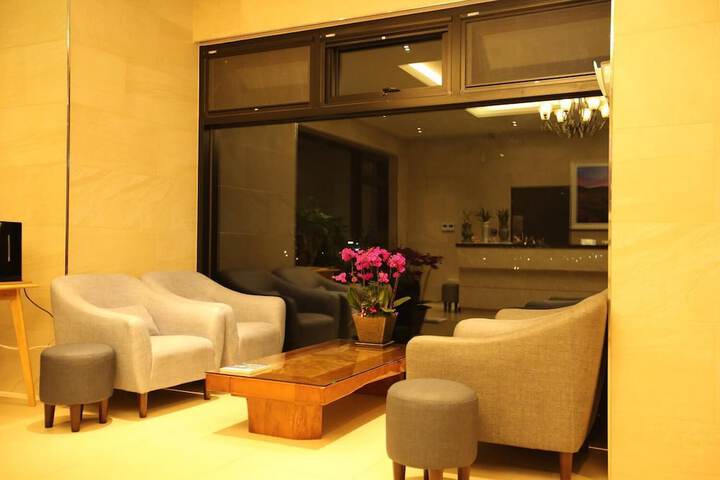Hotel Interior 5 of 46