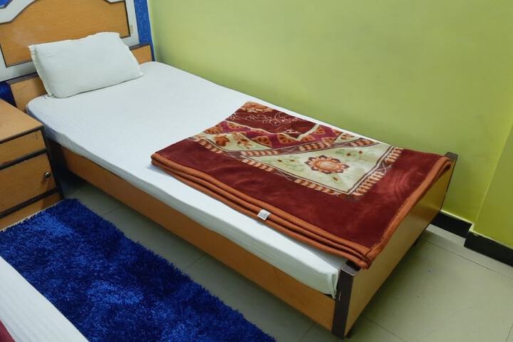 Room 7 of 10