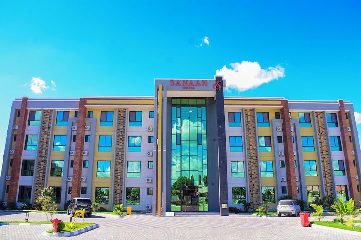 Hotel 95 of 97