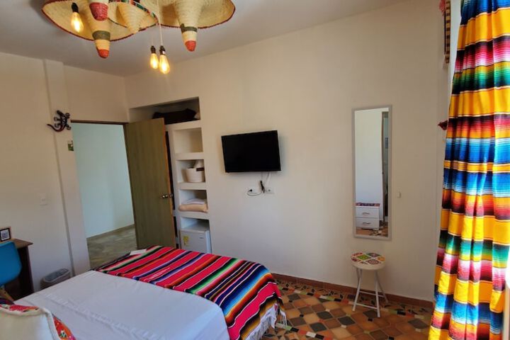 Room 70 of 102