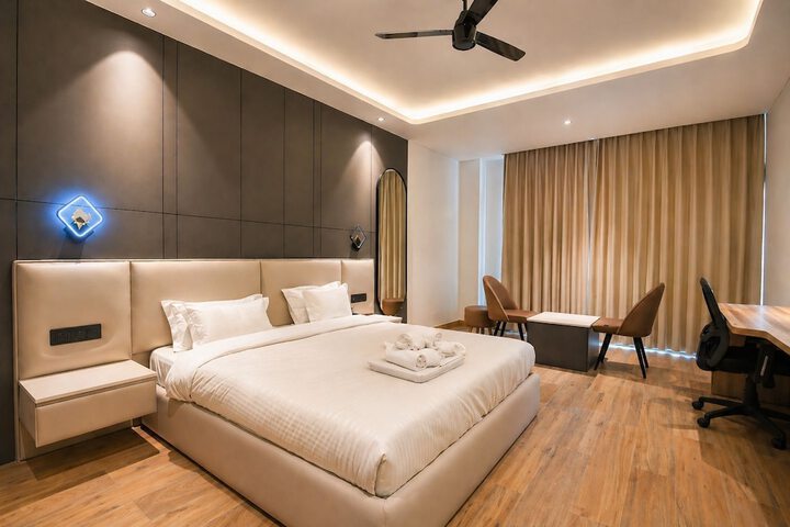 Room 13 of 29