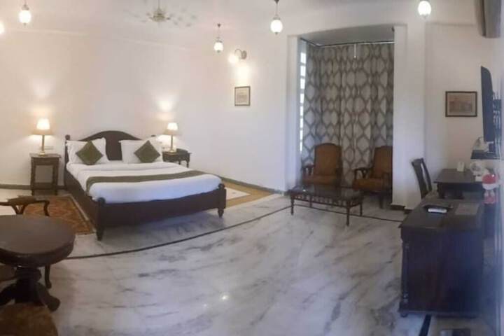 Room 14 of 47