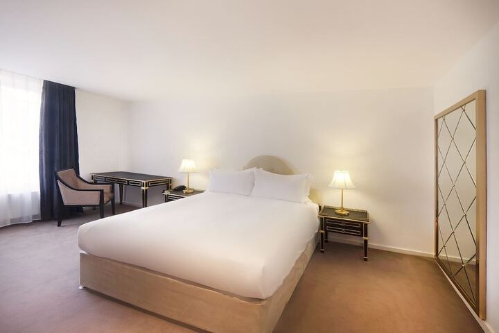 Room 7 of 29