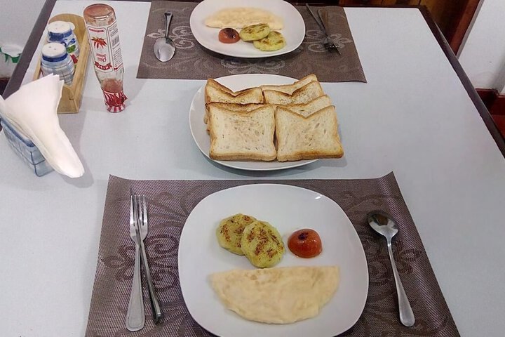 Dining 12 of 30
