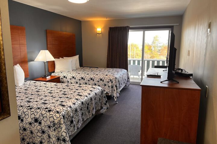 Room 12 of 18