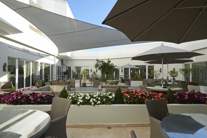 Terrace/Patio 68 of 72