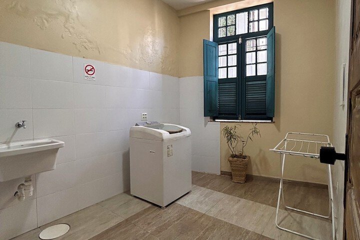 Room 8 of 25