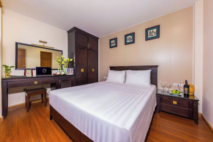 Room 9 of 45