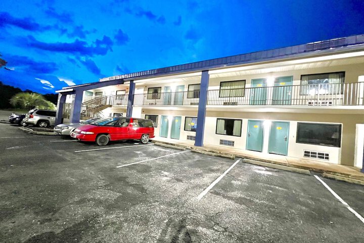 Hotel 19 of 19