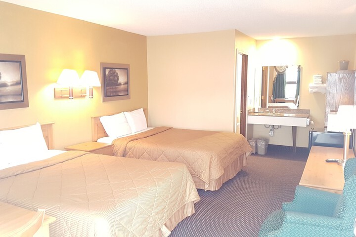 Room 6 of 14