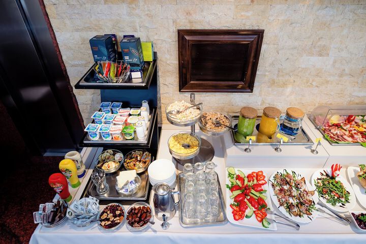Dining 146 of 169