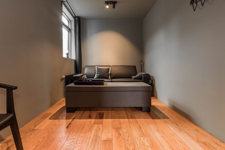 Room 2 of 20