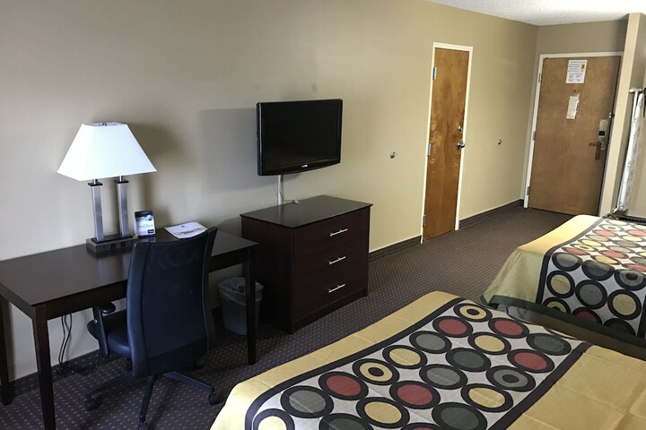 2 Double Beds (5 of 6)