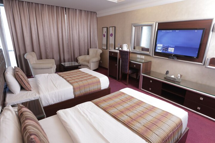 Room 8 of 67
