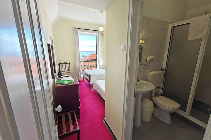 Room 78 of 141