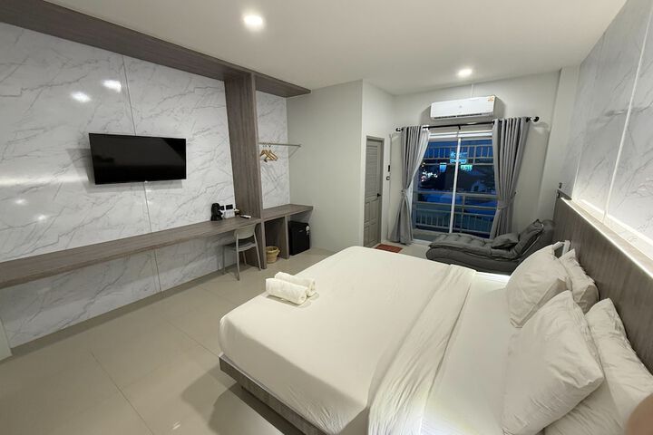 Room 16 of 52