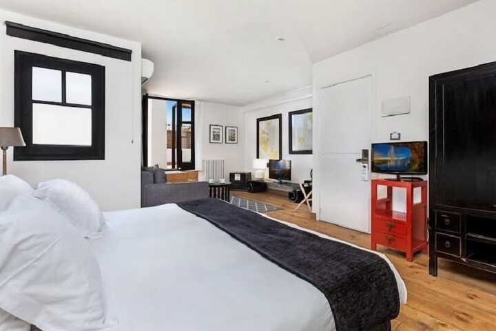 Room 27 of 55