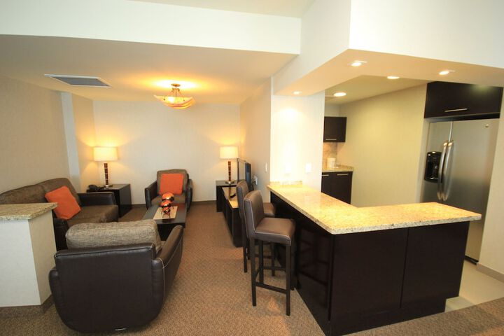Room 15 of 175
